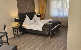 Hotel Business&More